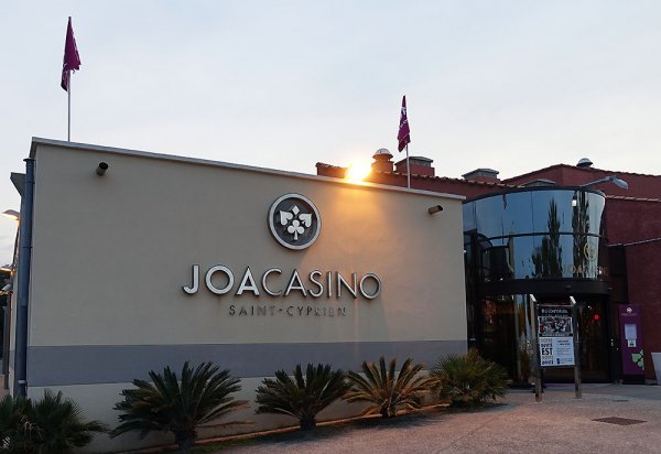 Bankomat.jpg Bankomat.jpg