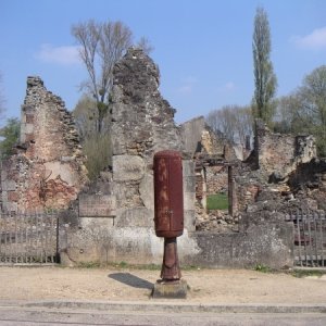 030410 Frankrike, Oradour-Sur-Glane