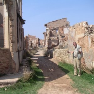 050406 Spanien, Belchite ruinstaden.