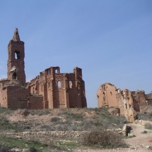 050406 Spanien, Belchite ruinstaden.