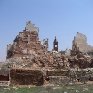 050406 Spanien, Belchite ruinstaden.