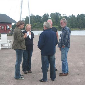 270 20070825 Figeholm. Journalist på besök
