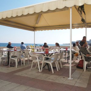 Spanien Apr -06