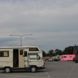 Med "gipsy" På Visbyparkering