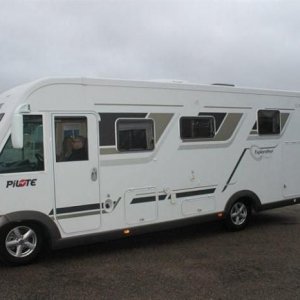 Pilote G742